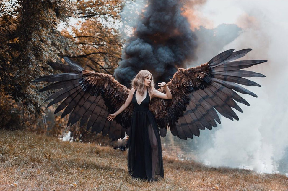 черный дым в Москве фотосессия для образа ангела